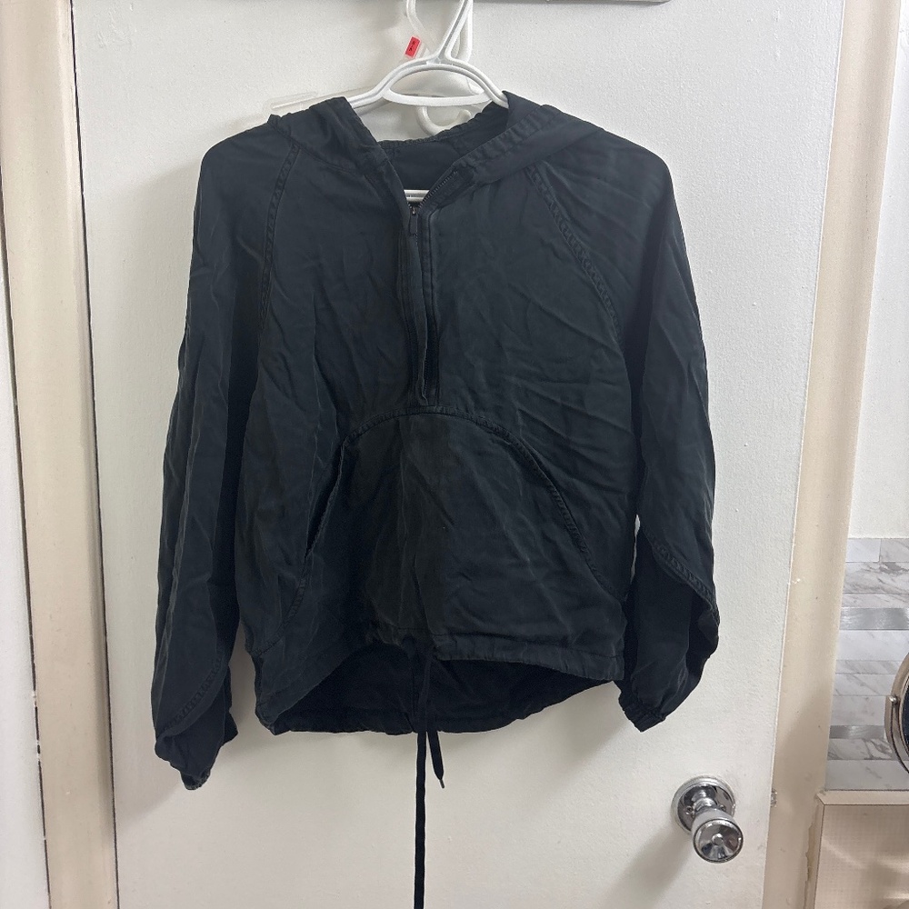 Lululemon sweater